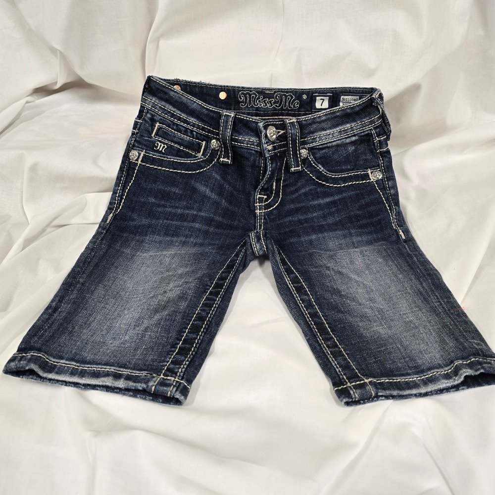 Miss Me Girls Bermuda Denim Shorts Dark Wash Rhinestone Pockets JK5100M9 Size 7
